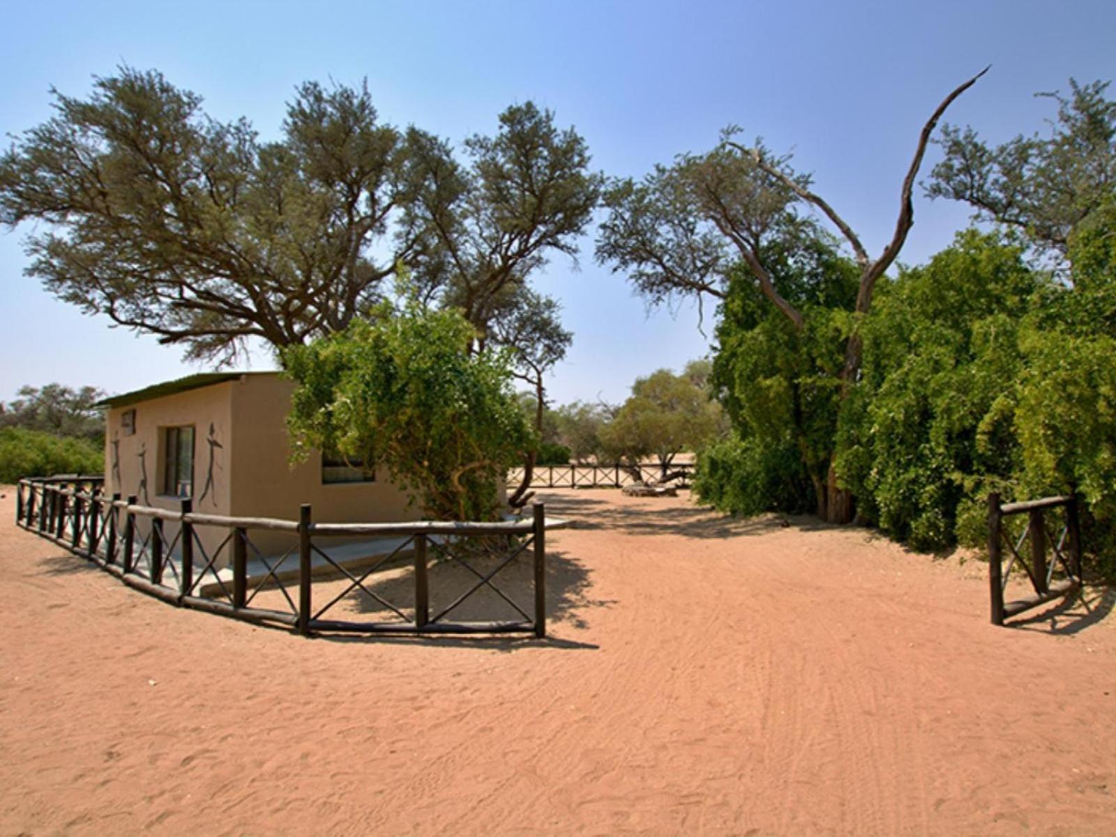 Brandberg White Lady Lodge Uis Exterior foto
